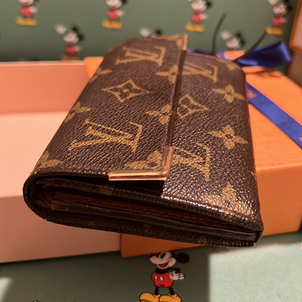 Authentic Louis Vuitton vintage wallet - Picture 4 of 16